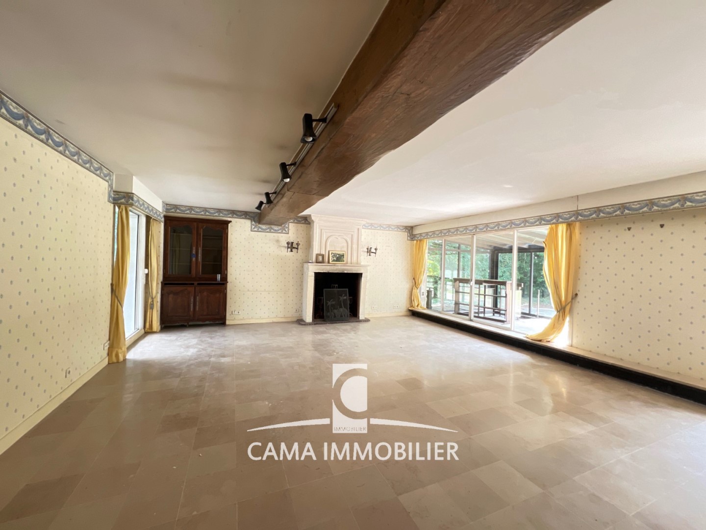 Vente maison de 349m2 à BUC