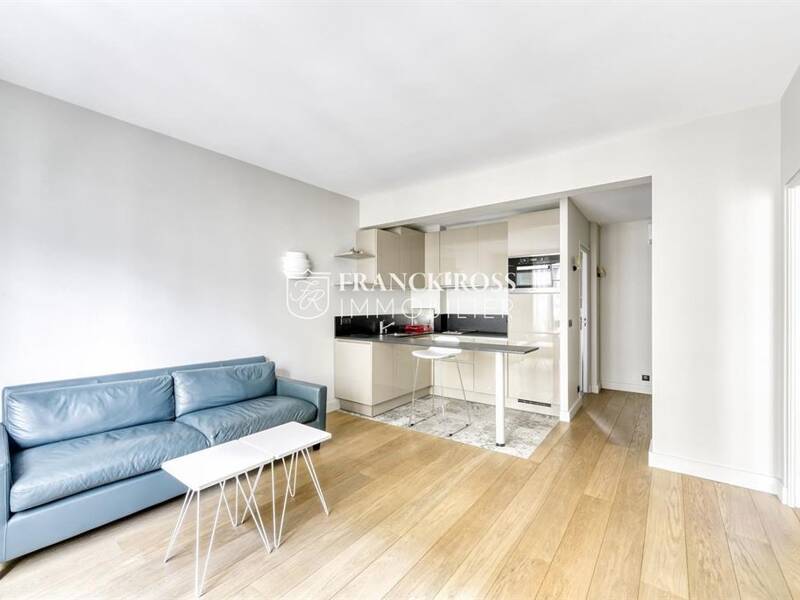 Location appartement de 43m2 à PARIS 7