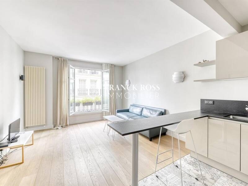Location appartement de 43m2 à PARIS 7