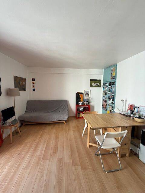 Studio 20 m² lumineux 4e étage Paris 18 proche Montmartre