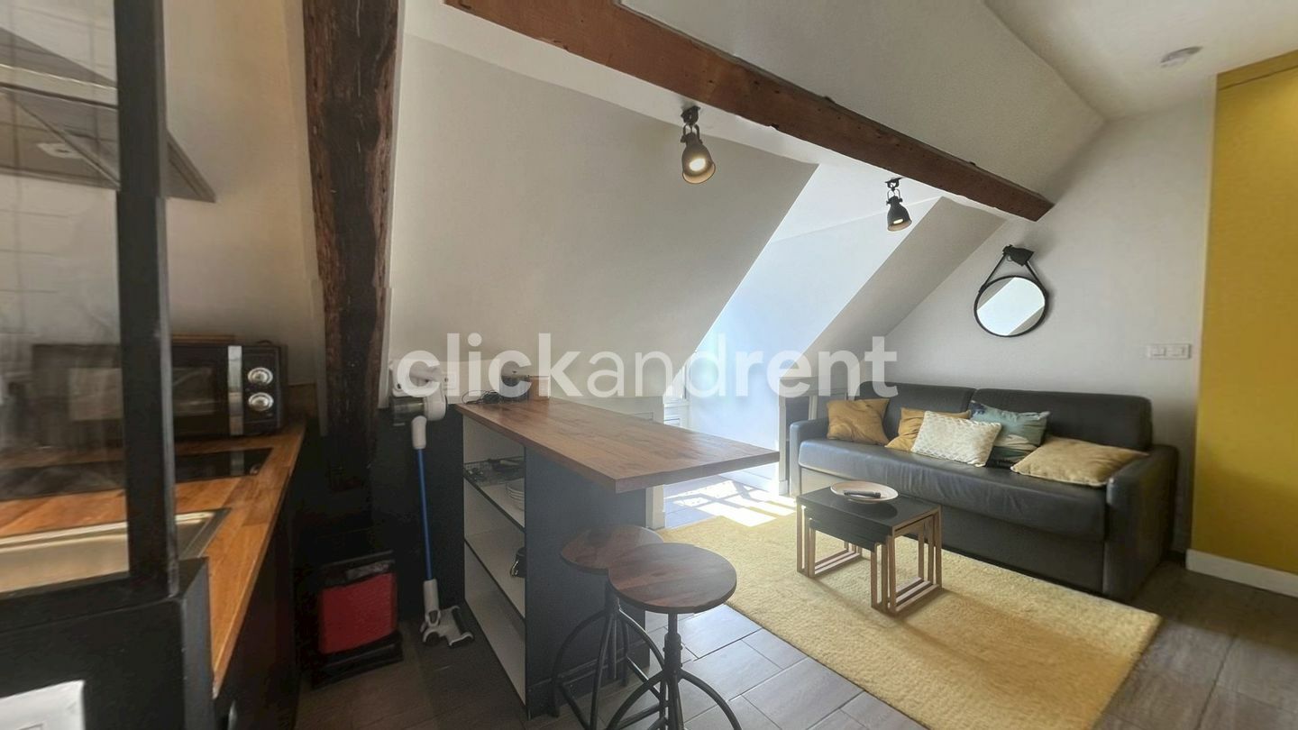 Studio 16 m² meublé au calme dans le quartier des Batignolles Paris 17