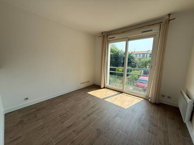 T2 38m² traversant avec ascenseur à Viroflay centre-ville