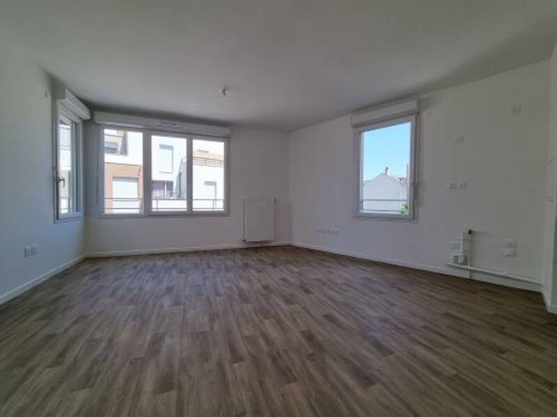 Appartement 76m2 4 pièces 1er étage Noisy le Sec 93130