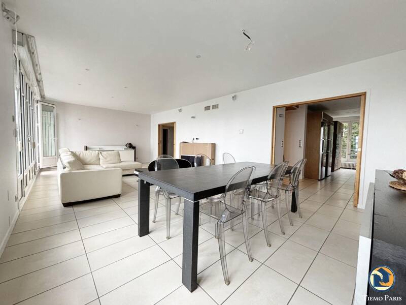 Location appartement de 130m2 à PARIS 16