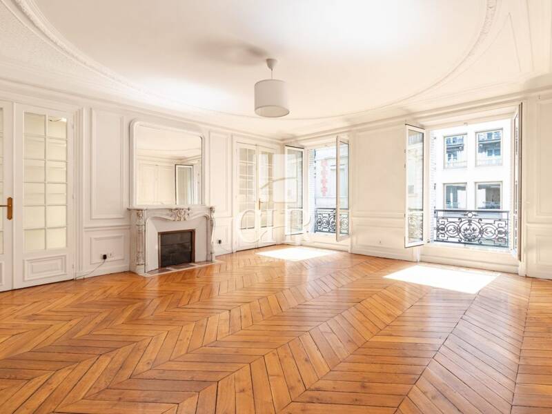 Location appartement de 173m2 à PARIS 8
