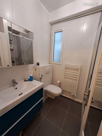 T2 refait récemment à neuf – 28,40m2 - Paris 18ème