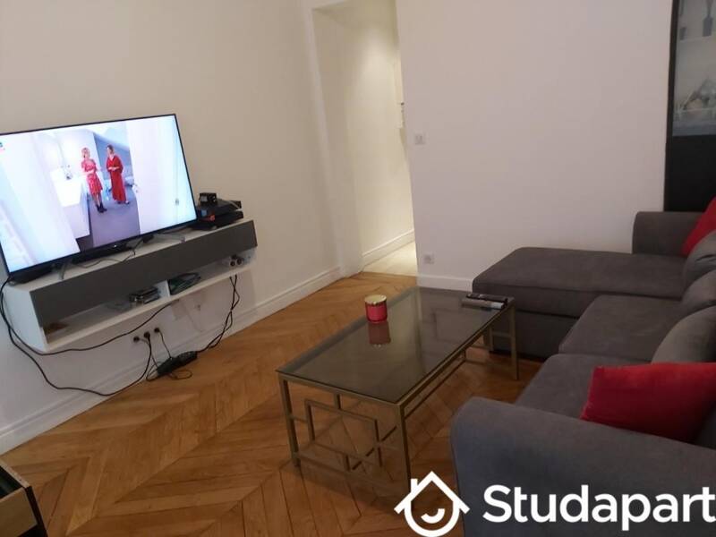 Location appartement de 48m2 à PARIS 17