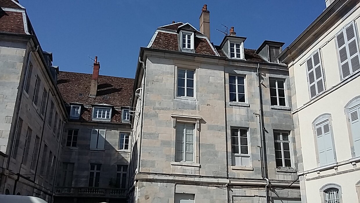 Rental apartment of 222 sqm in BESANCON