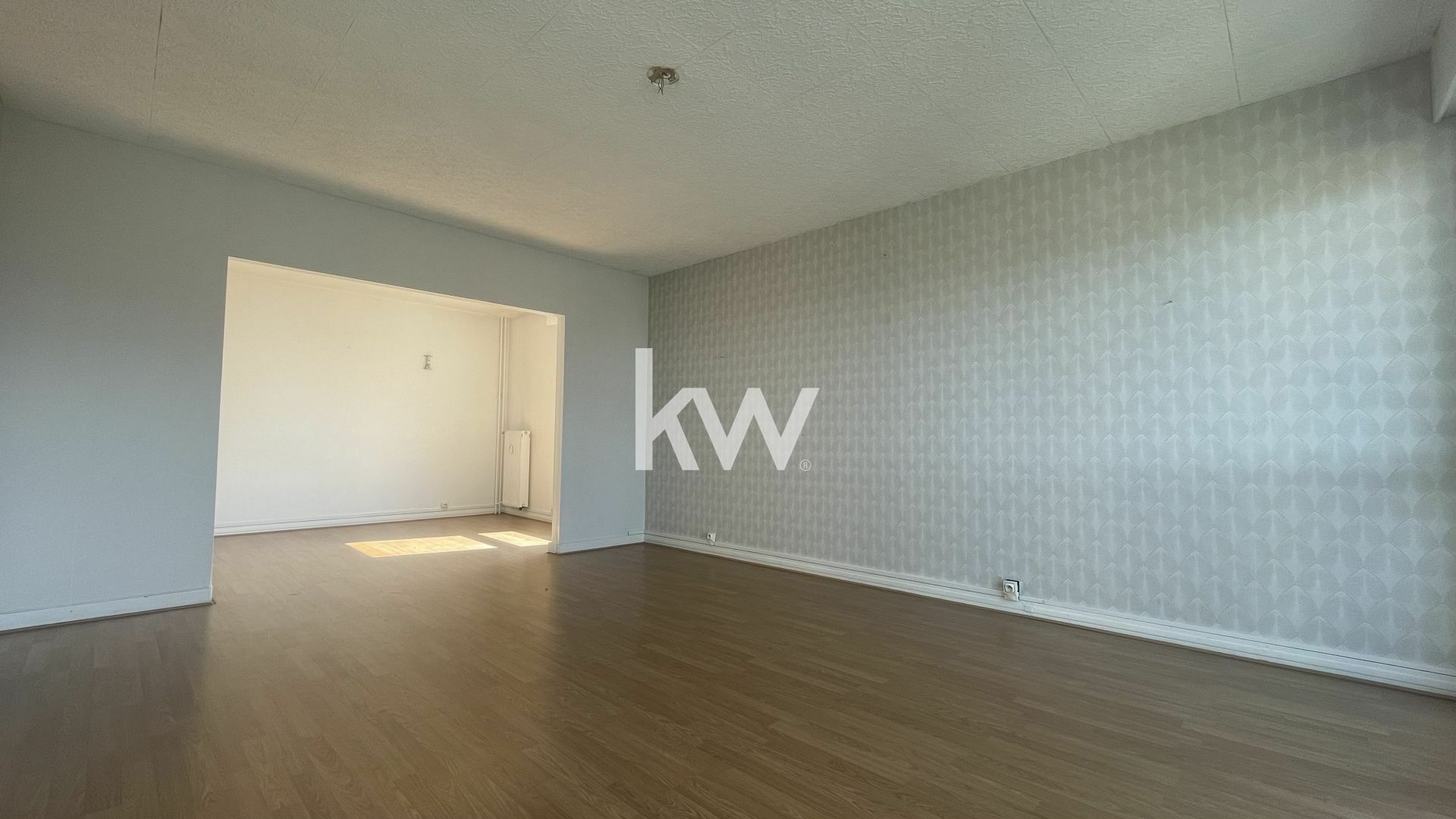 Appartamento 4 locali 84 mq con balcone a Évry Courcouronnes