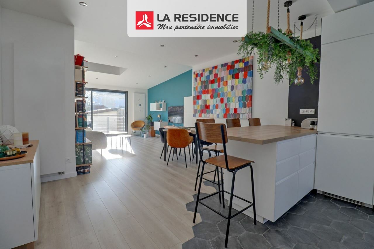 6-room house