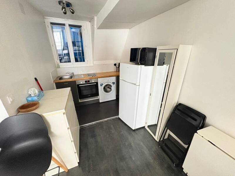 Location of a 33sqm apartment in PARIS 2