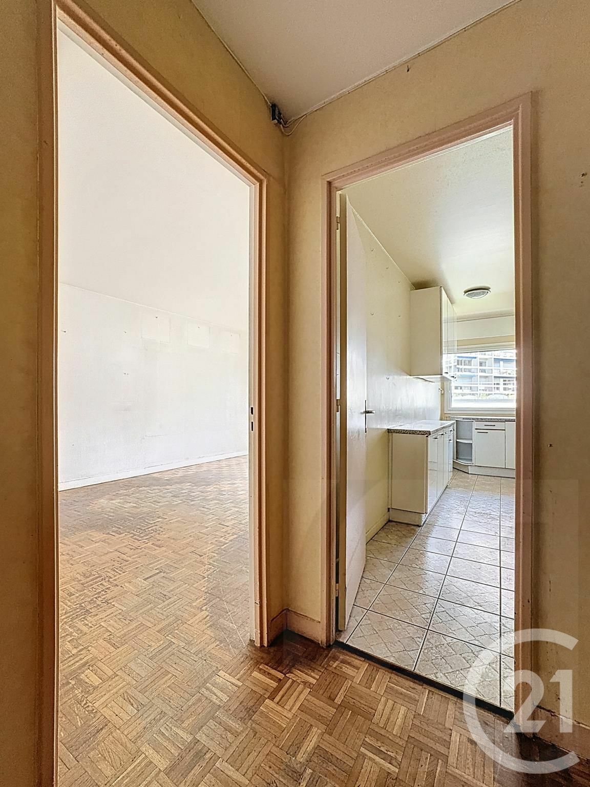 Sale apartment of 71 sqm in PARIS 18