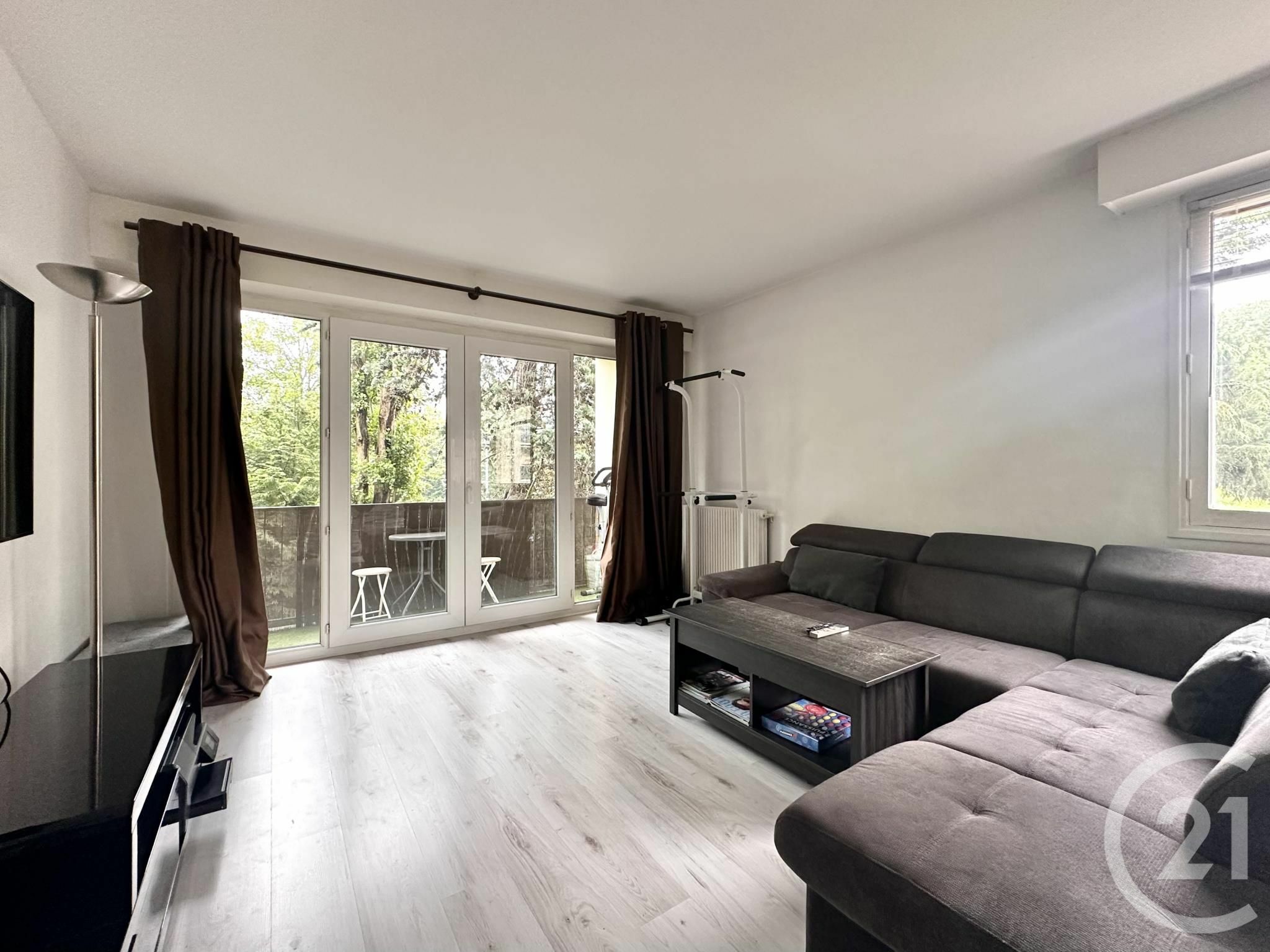 Sale apartment of 70 sqm in SAINT GERMAIN EN LAYE