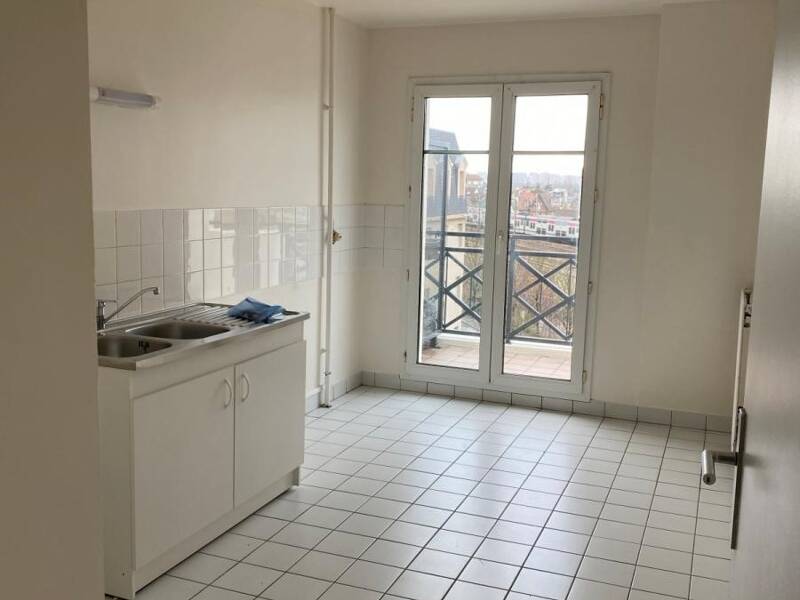 105 sqm apartment for rent in HOUILLES