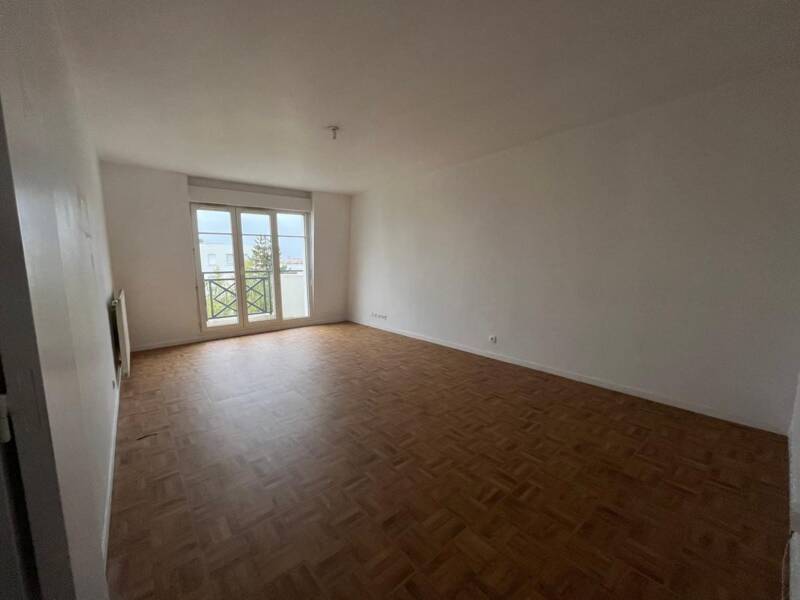 105 sqm apartment for rent in HOUILLES