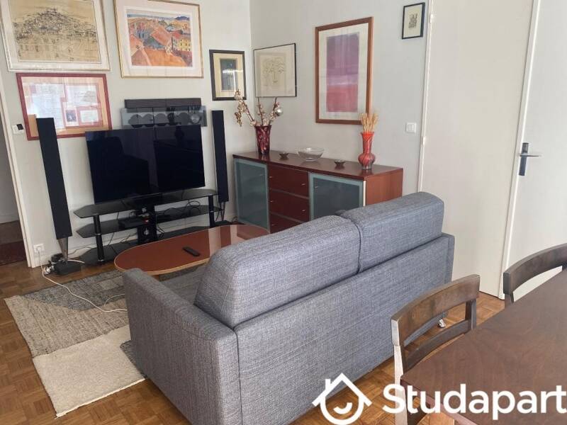 Location appartement de 46m2 à PARIS 18