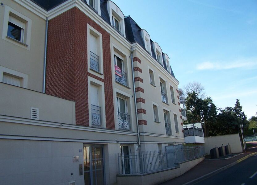 Location appartement, m2 T-2 à Verneuil-sur-Seine, 880 € | Orpi
