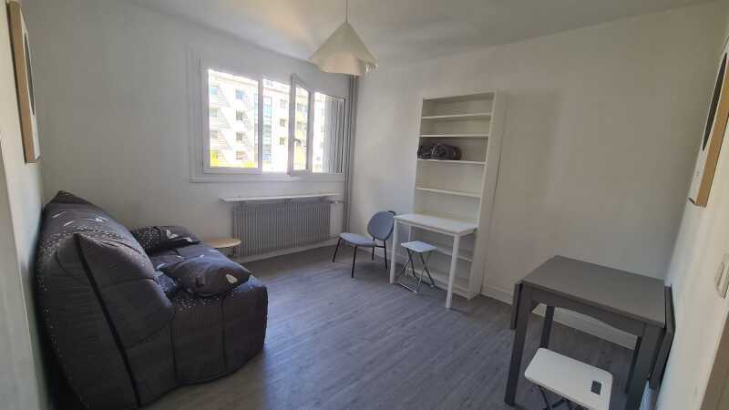 Appartamento in affitto di 24 mq a Orléans