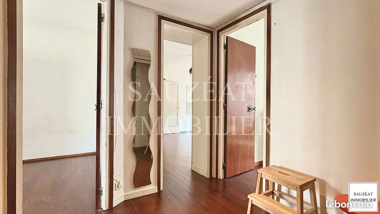 Four-room apartment in Montrouge (92120)
