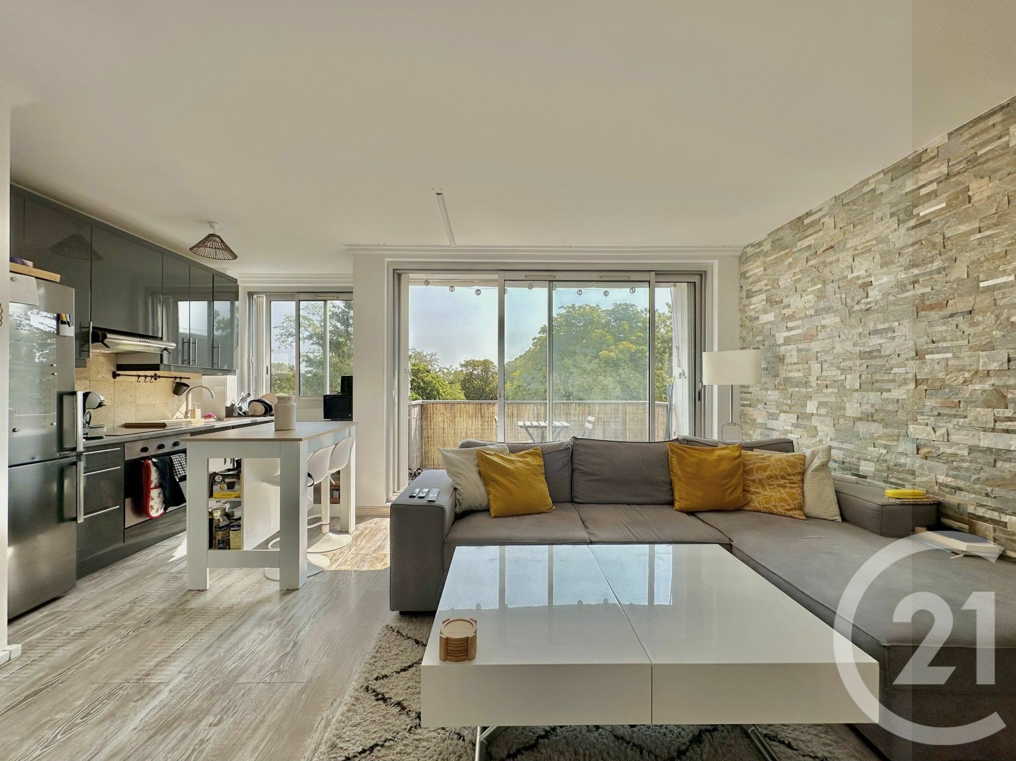 Appartement 3 pièces 53 m² dernier étage vue dégagée Marly-le-Roi