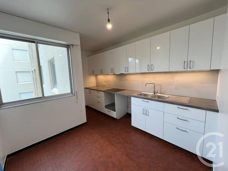 70 sqm apartment for rent in SARTROUVILLE