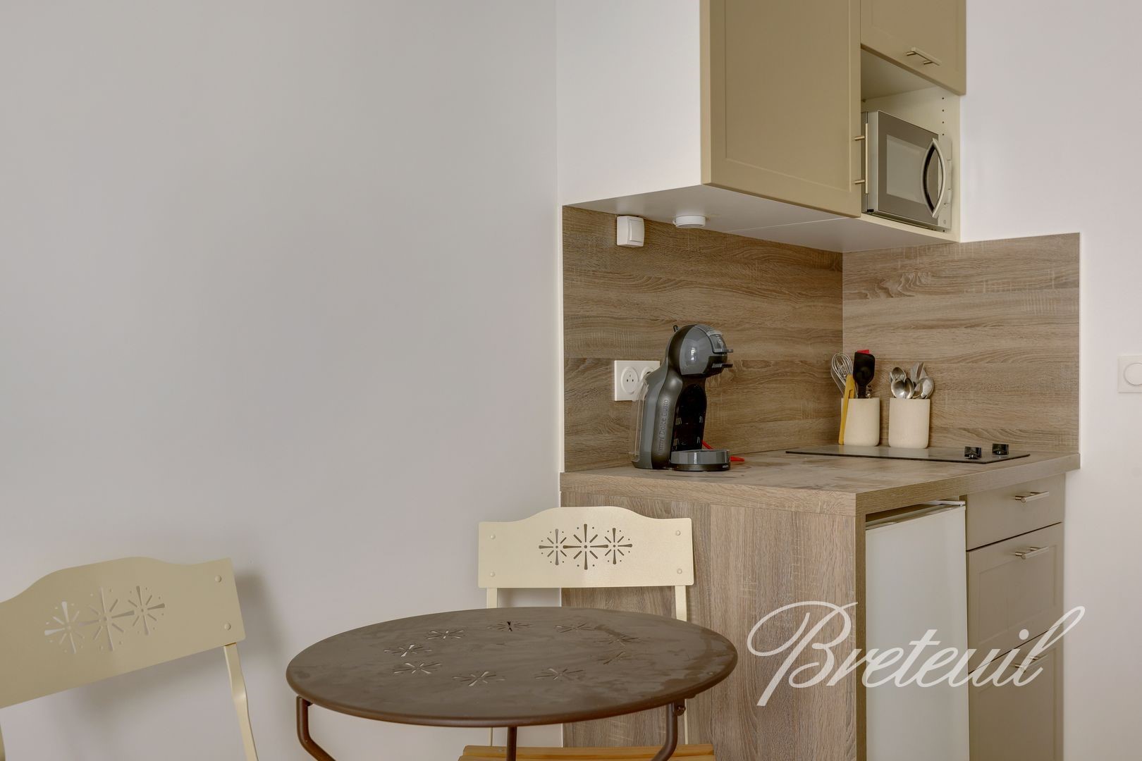 For sale apartment of 12sqm in PARIS 16.