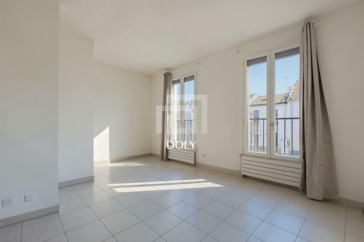 RARE 500M PARIS 15TH - 4P HOUSE - 3 BEDROOMS METRO CORENTIN CELTON // VANVES MALAKOFF