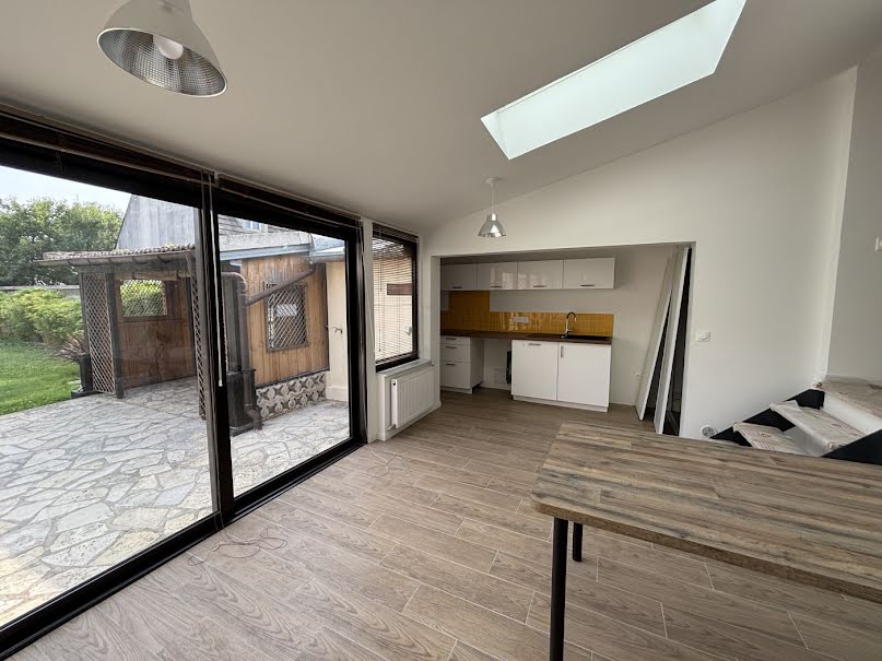 Location meublée maison 4 pièces 91 m2