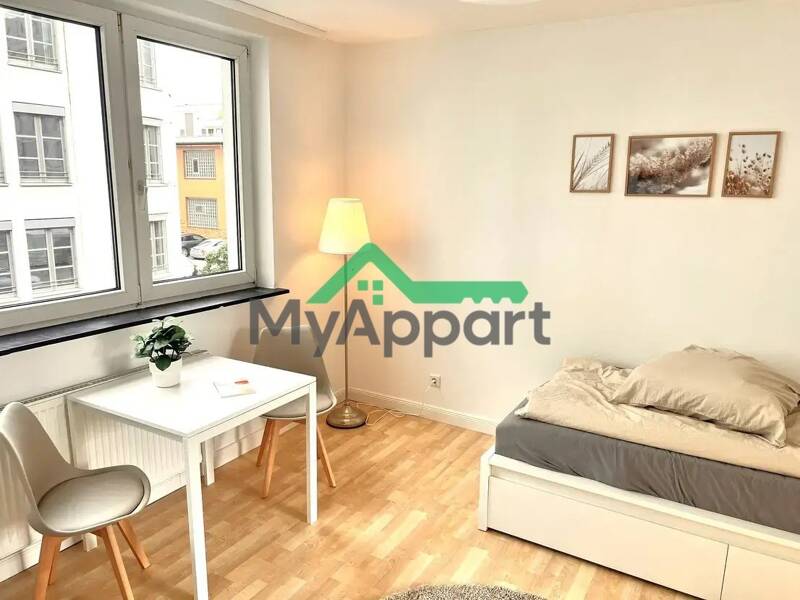 Location appartement de 25m2 à PARIS 8
