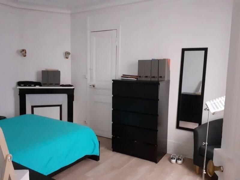 2306415281