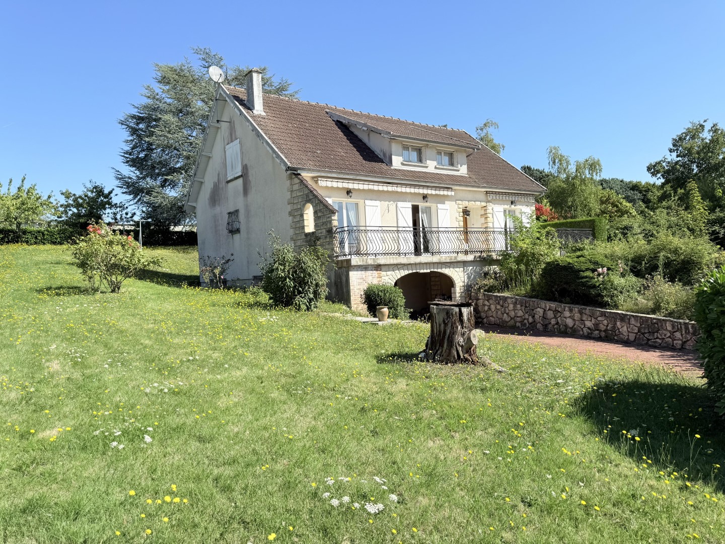 Maison 110 m² avec potentiel Montigny-Lencoup vue dégagée