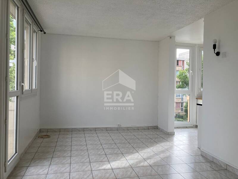 Apartment for rent of 42 sqm in NOISY LE GRAND