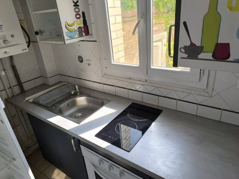 32 sqm apartment for rent in Courbevoie