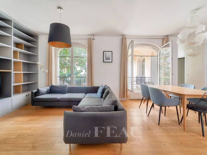 Location appartement de 91m2 à PARIS 7