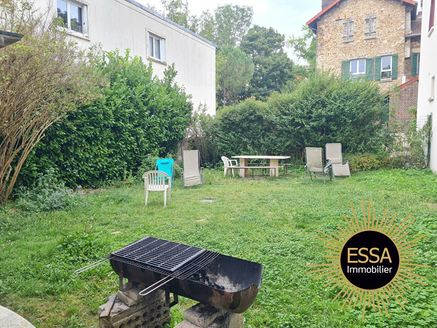 Charming 2-room apartment in a prime location