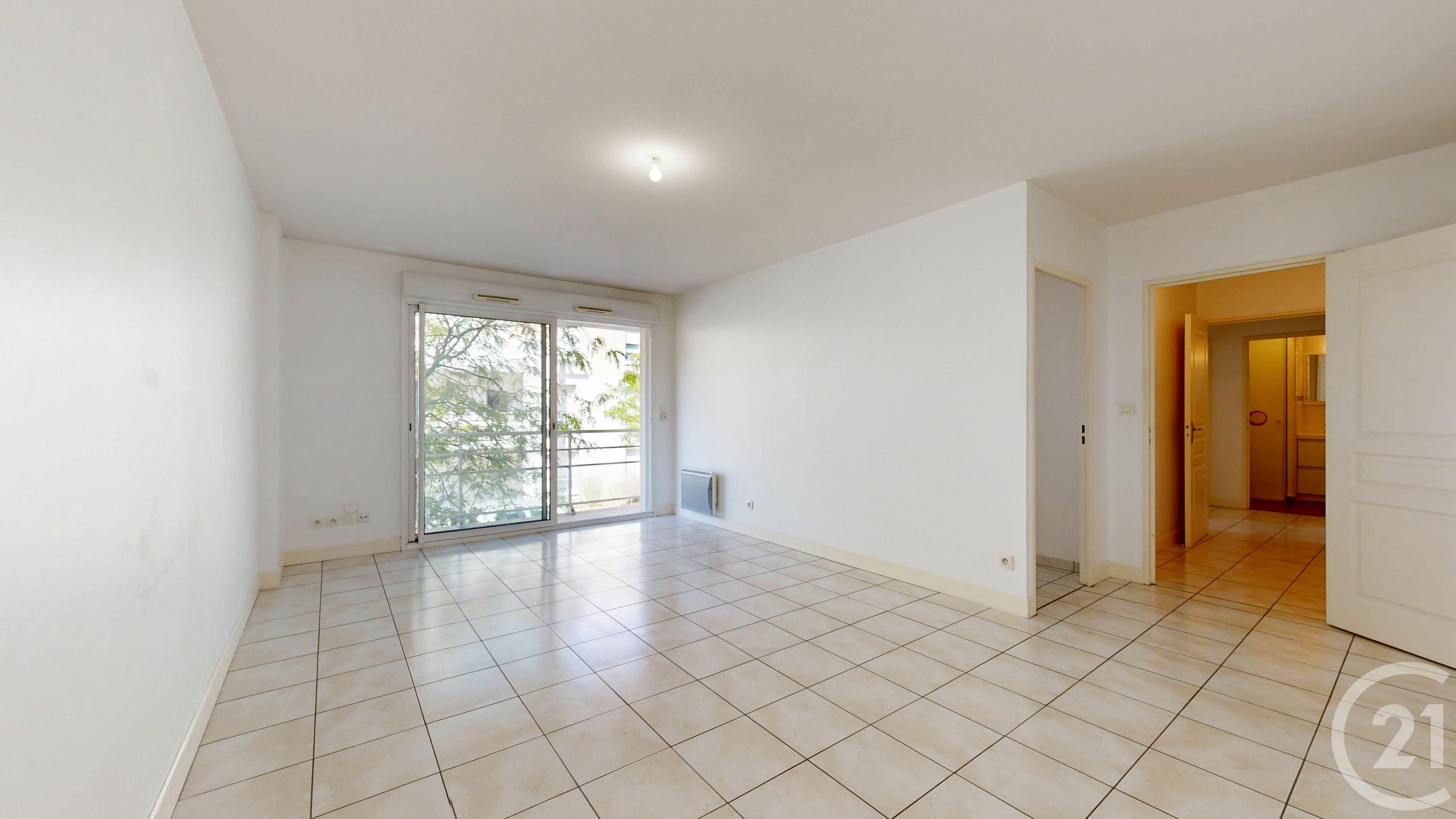 For sale, 60 sqm apartment in ANGLET.