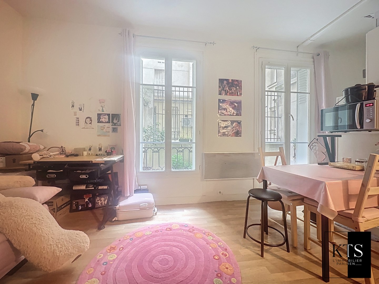 Sale of a 21 sqm apartment in PARIS 15