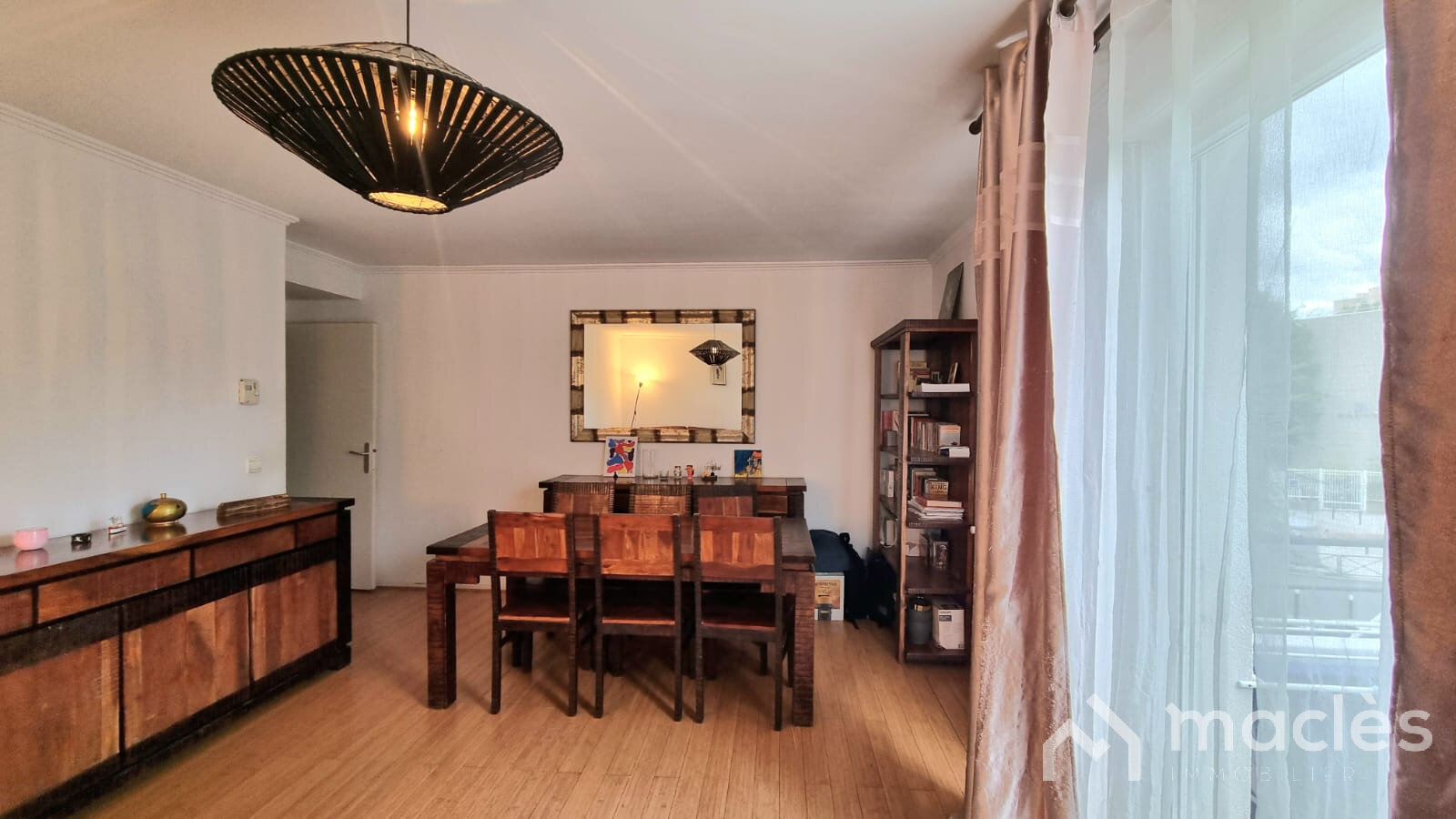 Spacieux 4 pièces lumineux avec balcon et parking Proche t