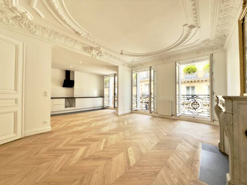 Appartement 89 m² 3 pièces étage élevé Paris 8 Triangle d'Or
