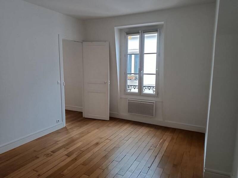 T2 32m² lumineux 4e étage Paris 11 proximité commerces