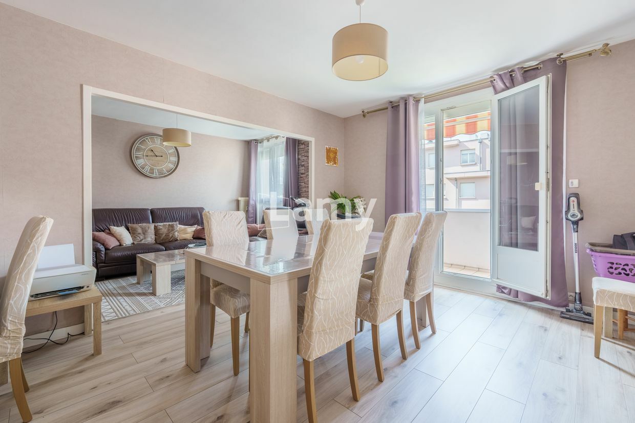 For sale: 84 sqm apartment in Besançon