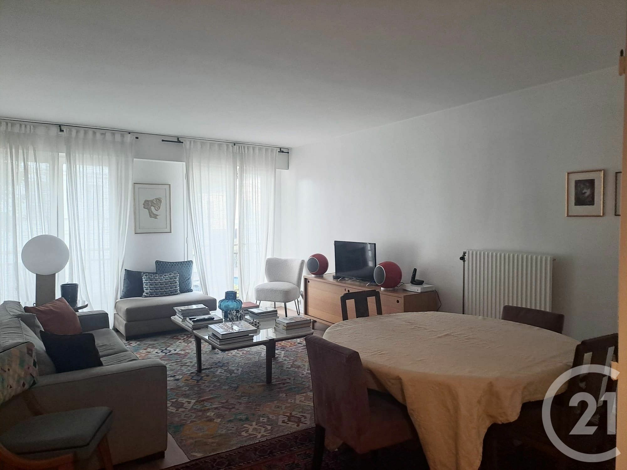 75sqm Apartment with Balcony in Boulogne Billancourt