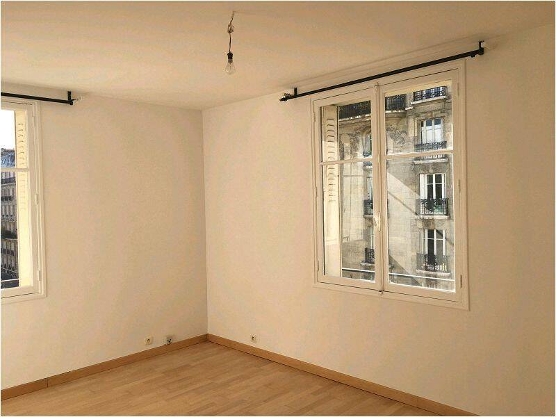 Location appartement de 76m2 à PARIS 17