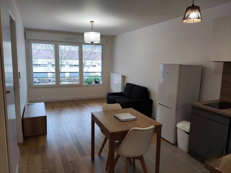 40 sqm apartment for rent in Courbevoie