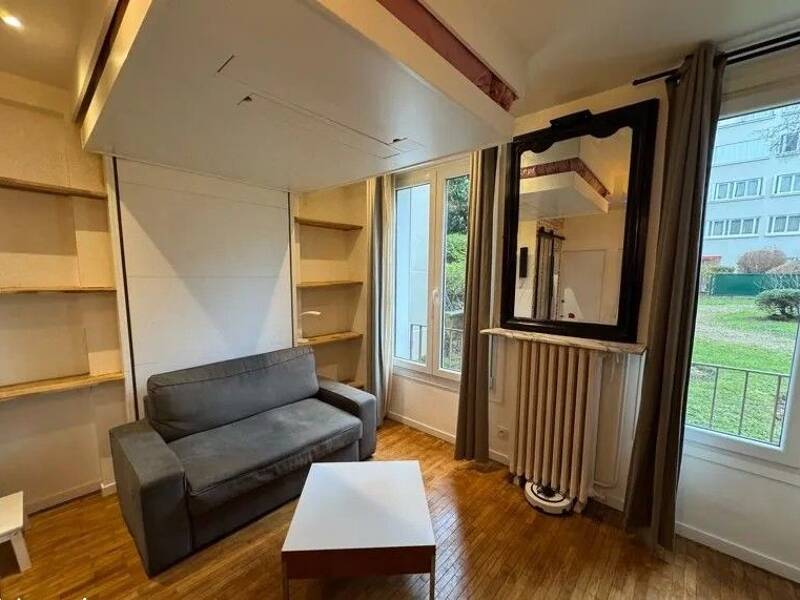 Bright furnished studio 25sqm in Montrouge near metro €1000/month