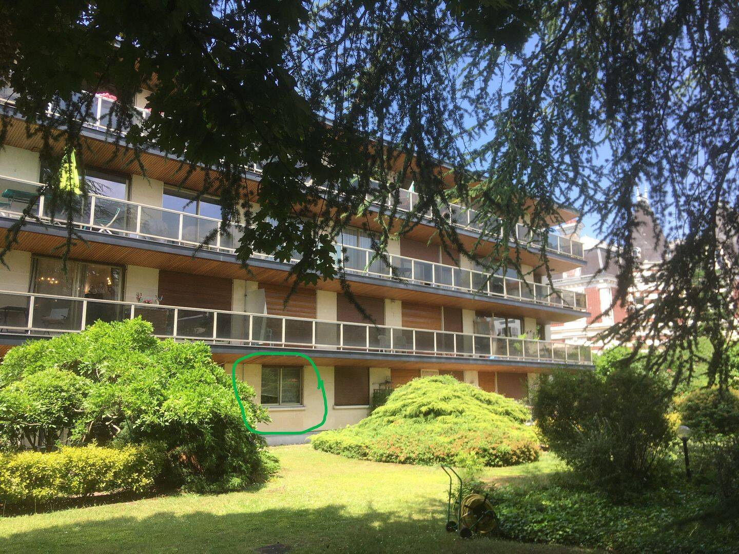 Studio meublé et rénové à Nogent-Sur-Marne, en bordure du Bois de Vincennes
