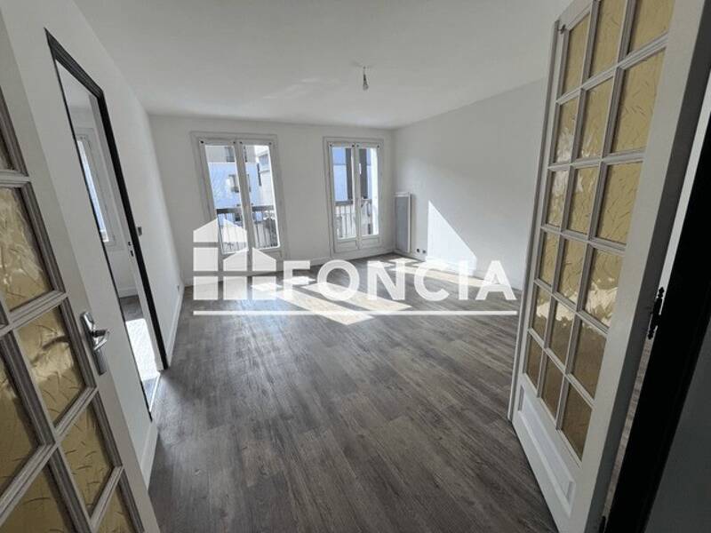 Apartment for rent of 62 sqm in COULOMMIERS