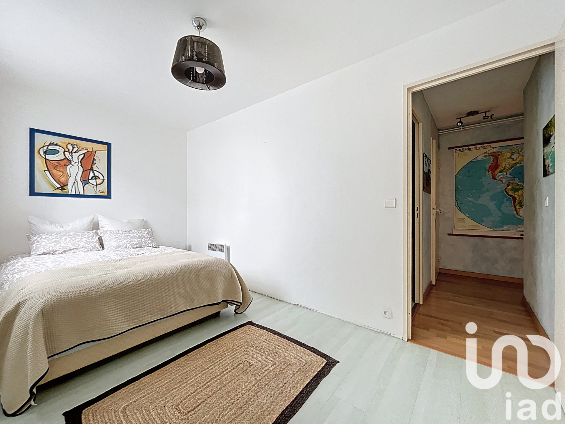 Apartment in Montreuil (93100)