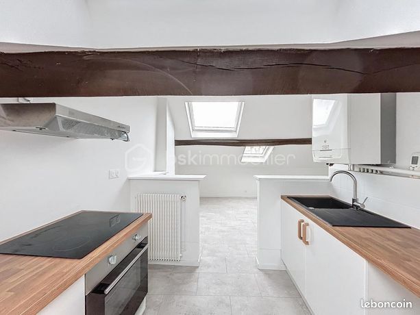 Renovated 5-Room Apartment 63 sqm Corbeil-Essonnes 91100