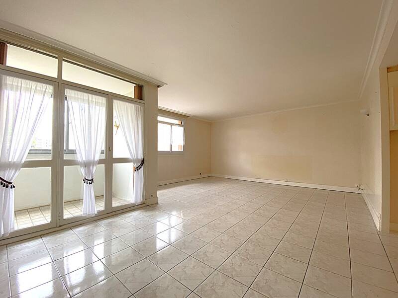 Apartment for rent, 77 sqm in Bois d'Arcy.